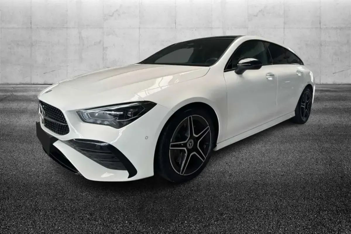 Usata Mercedes CLA250 Shooting Brake AMG Line Premium 224 CV (164 kW) 2023 Bianco Station wagon