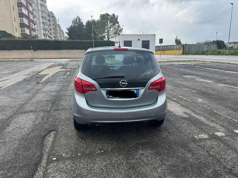 Usata Opel Meriva Cosmo 131 CV (96 kW) 2011 Monovolume
