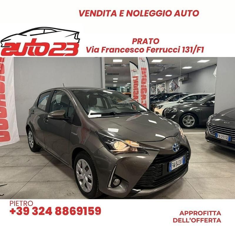 Grigio Usata 2019 Toyota Yaris Hybrid Edition Tre volumi | 10.999 € (Ottimo prezzo) - Immagine 1/4