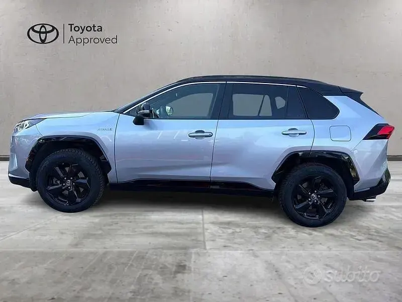 Usata Toyota RAV4 Hybrid Style 218 CV (160 kW) 2019 Grigio SUV