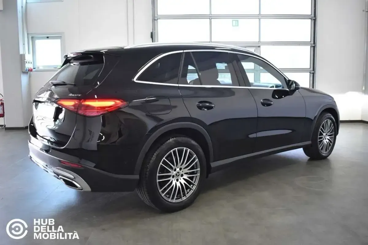 Usata Mercedes GLC220 Advanced 197 CV (144 kW) 2024 Nero SUV