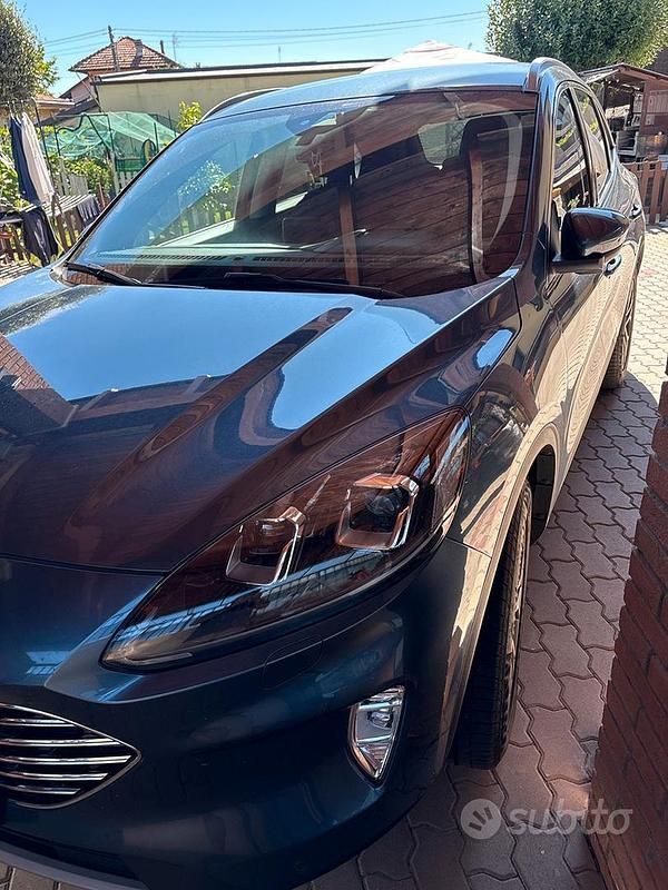 Usata Ford Kuga 120 CV (88 kW) 2020 SUV
