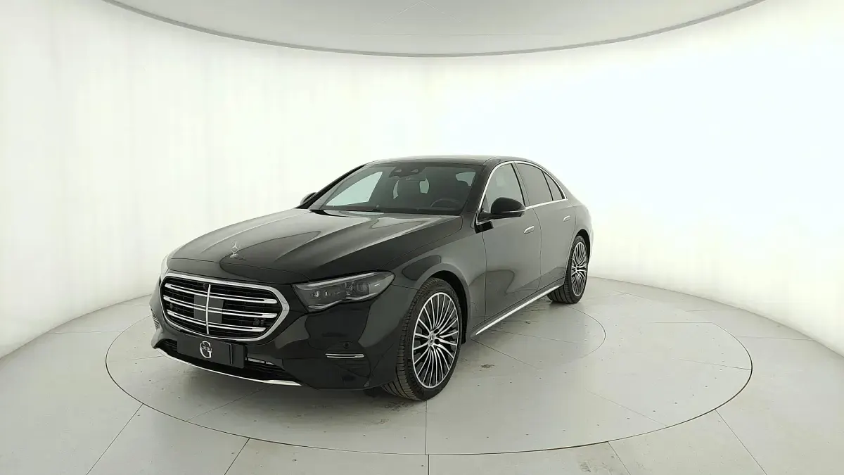 Usata Mercedes E450 Premium Plus 367 CV (269 kW) 2025 Berlina