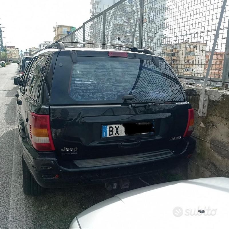 Usata Jeep Grand Cherokee Limited 140 CV (102 kW) 2001 Nero SUV