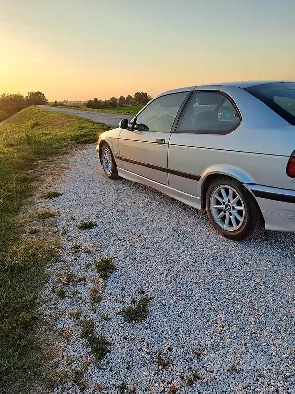 Usata BMW 318 1999 Grigio Coupé