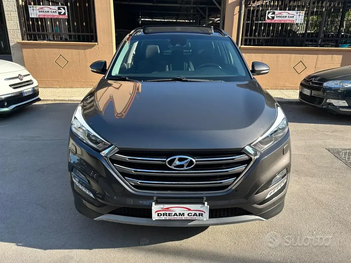 Usata Hyundai Tucson Xpossible 116 CV (85 kW) 2017 Grigio SUV
