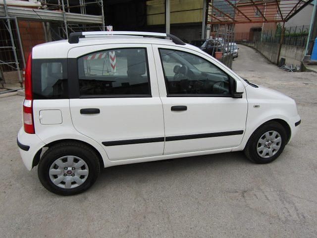 Usata Fiat Panda Active 69 CV (50 kW) 2011 Bianco Utilitaria