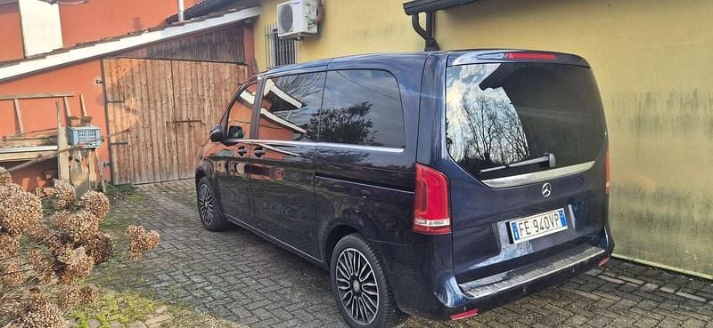Occasion Mercedes V250 Premium 190 ch (139 kW) 2016 Bleue Monospace