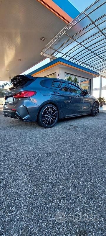Usata BMW M135 Performance 306 CV (225 kW) 2022 Grigio Utilitaria