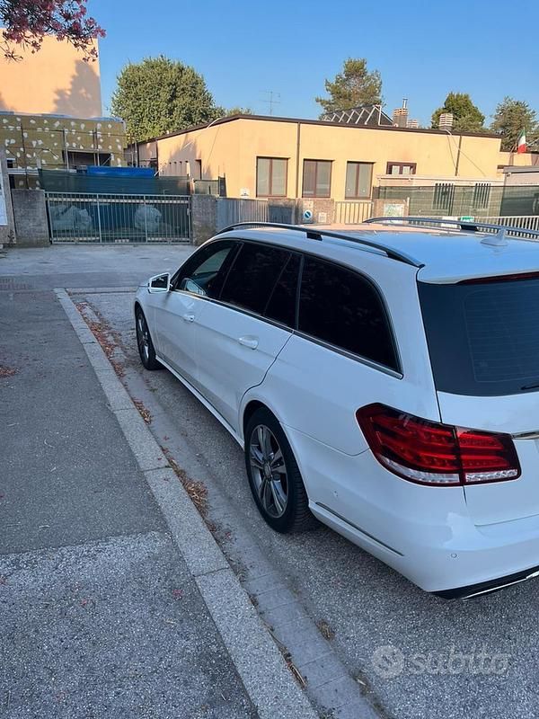 Usata Mercedes E200 184 CV (135 kW) 2015 Bianco Station wagon