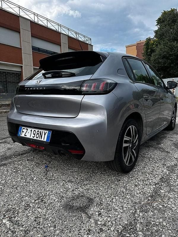 Usata Peugeot 208 Allure 102 CV (75 kW) 2019 Grigio Utilitaria
