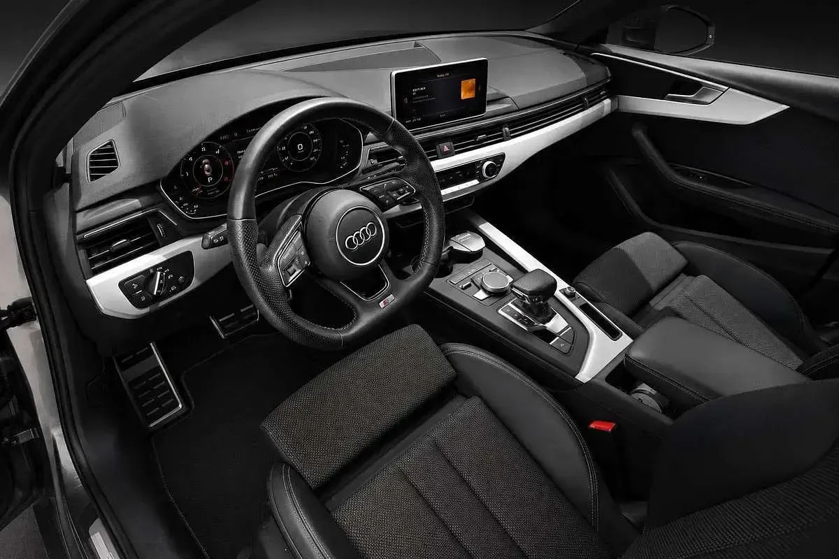 Usata Audi A5 Ambiente 190 CV (139 kW) 2016 Grigio Coupé