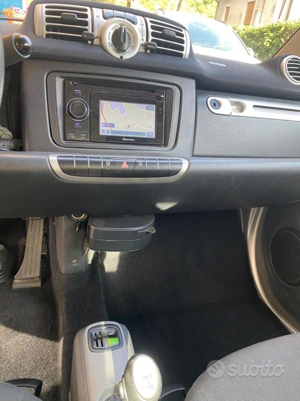 Usata 2011 Smart ForTwo Coupé Coupé | 6500 € (Buon prezzo) - Immagine 1/4