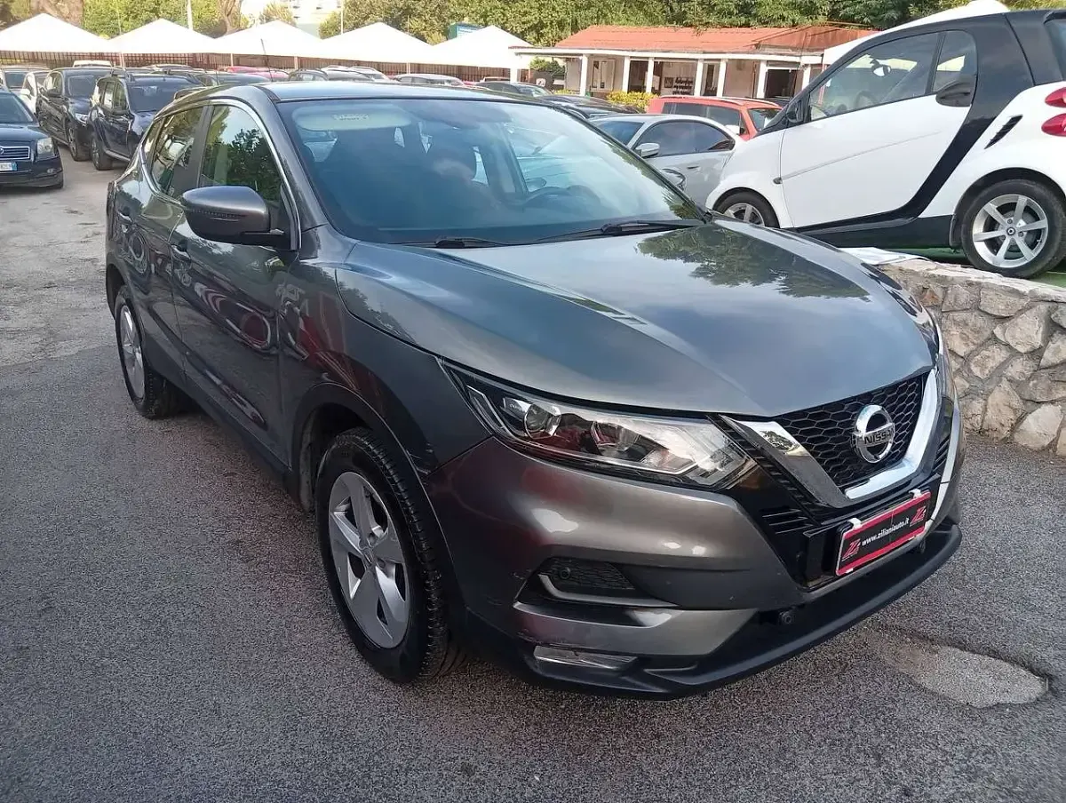 Usata Nissan Qashqai 140 CV (102 kW) 2019 Argento SUV