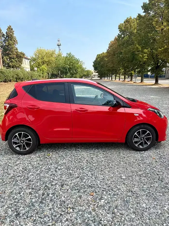 Usata Hyundai i10 67 CV (49 kW) 2019 Rosso Utilitaria