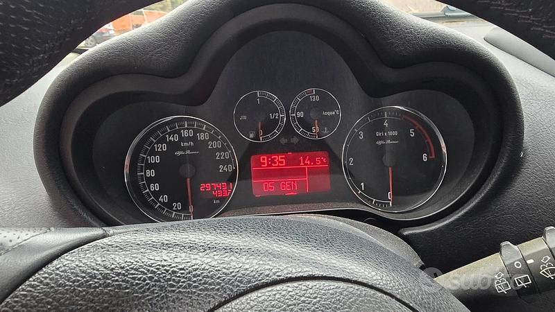 Brugt Alfa Romeo 147 2007 Grå Hatchback
