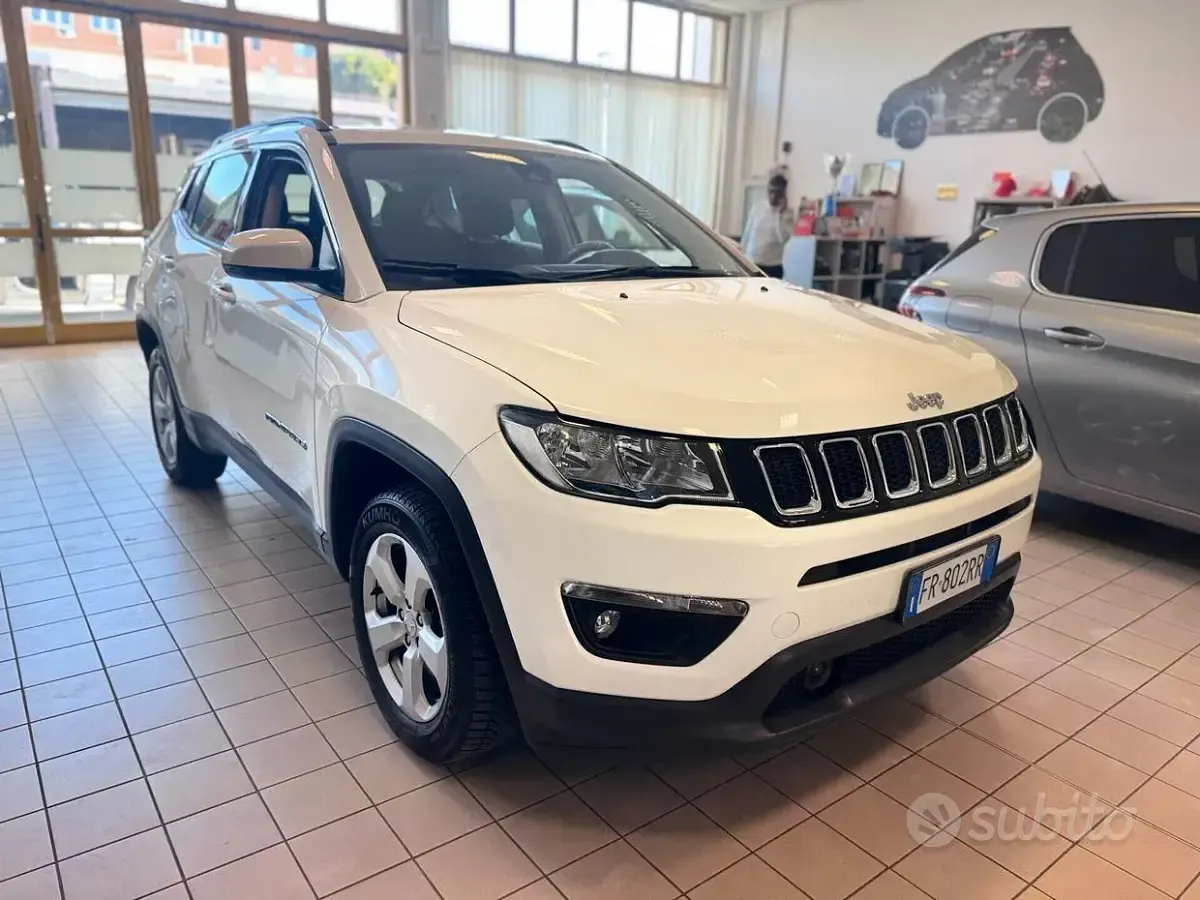 Usata Jeep Compass Limited 140 CV (102 kW) 2018 Bianco SUV