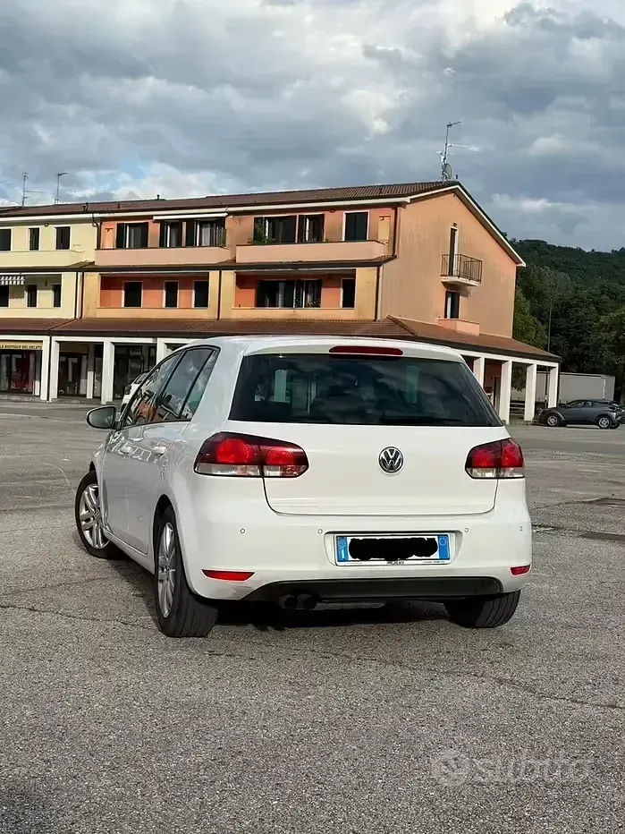 Usata VW Golf VI 140 CV (102 kW) 2011 Utilitaria