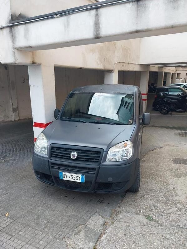 Usata Fiat Doblò 69 CV (50 kW) 2009 Monovolume