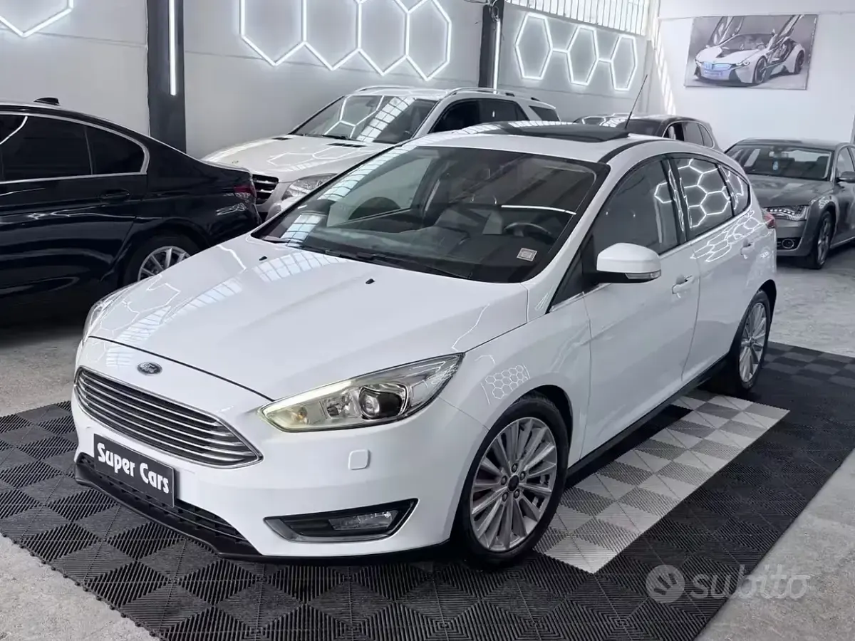 Usata Ford Focus Titanium 125 CV (91 kW) 2018 Bianco Berlina