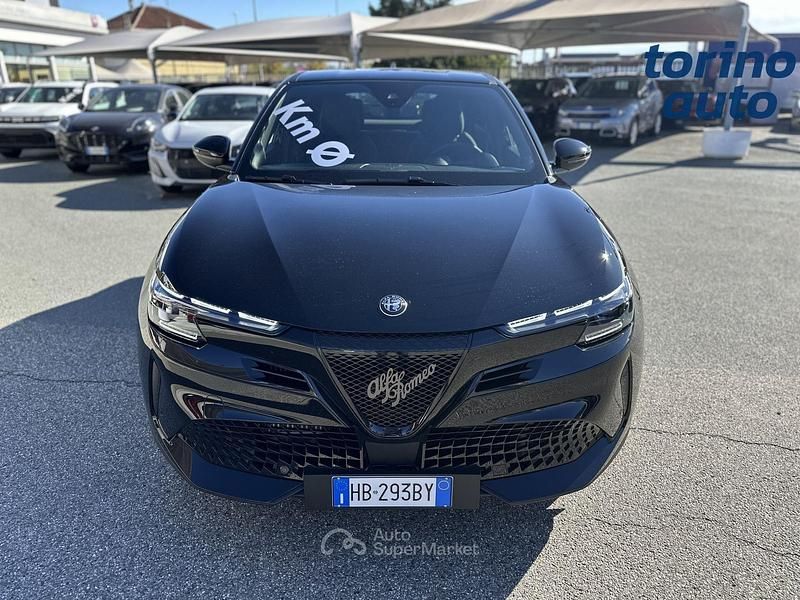 Nuova Alfa Romeo Junior 145 CV (106 kW) 2025 Nero SUV