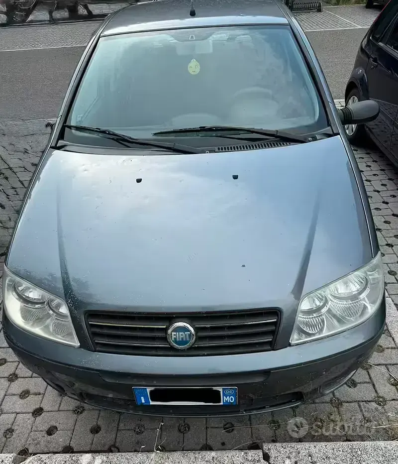 Usata Fiat Punto 60 CV (44 kW) 2004 Utilitaria