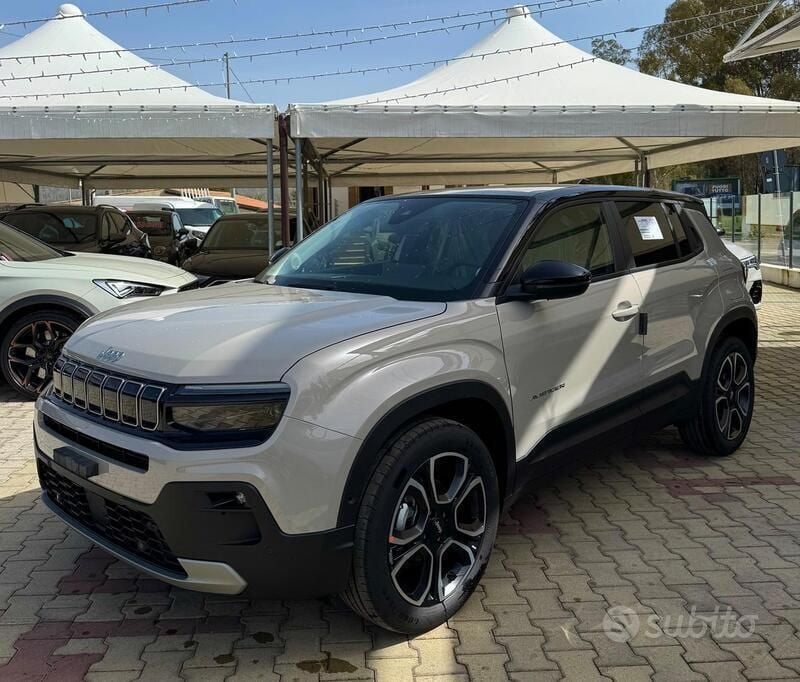 Nuova 2025 Jeep Avenger Summit SUV | 28.990 € (Cara) - Immagine 1/4