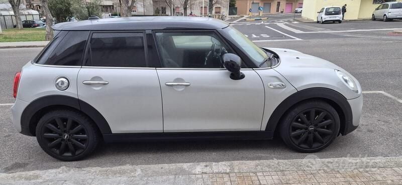 Grigio Usata 2017 Mini Cooper SD Due volumi | 20.000 € (Molto cara) - Immagine 1/4