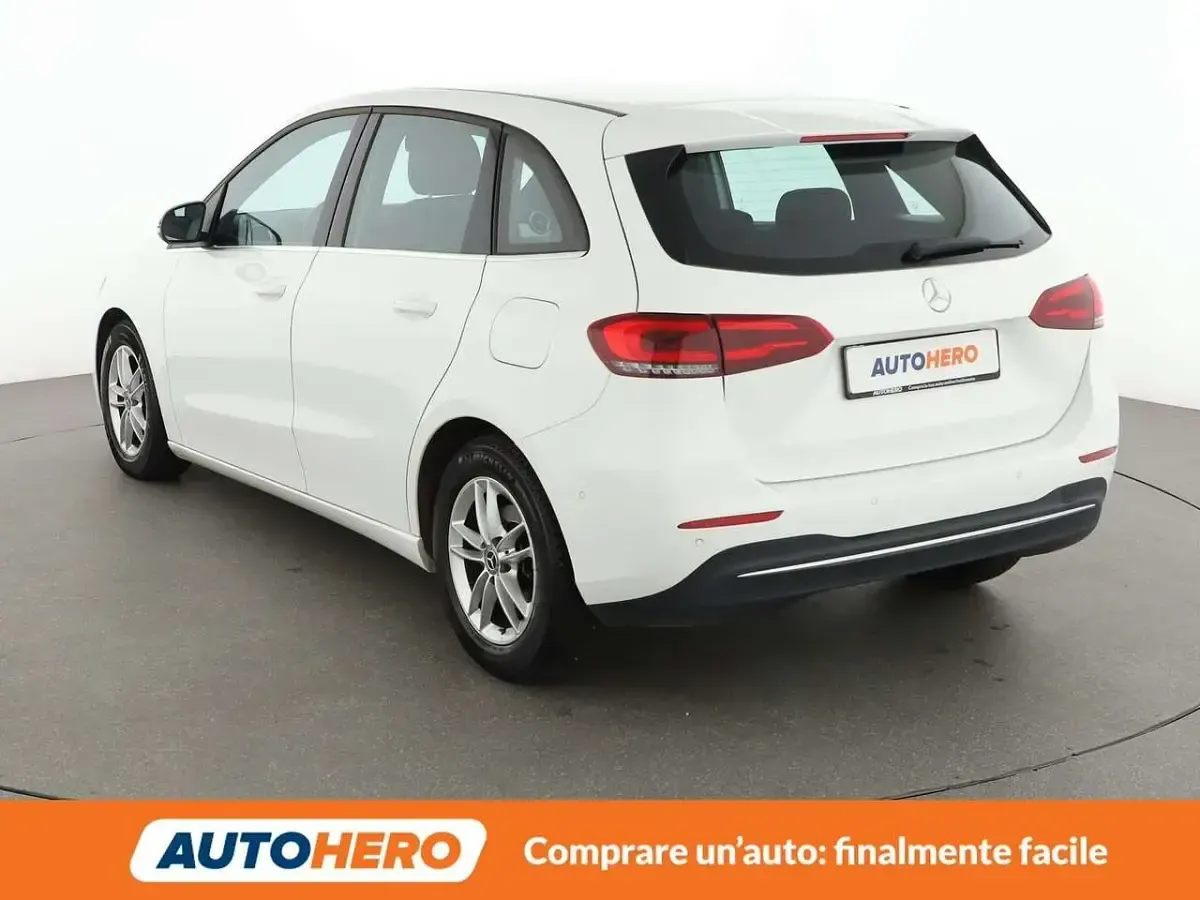 Usata Mercedes B180 Executive 116 CV (85 kW) 2020 Bianco Utilitaria