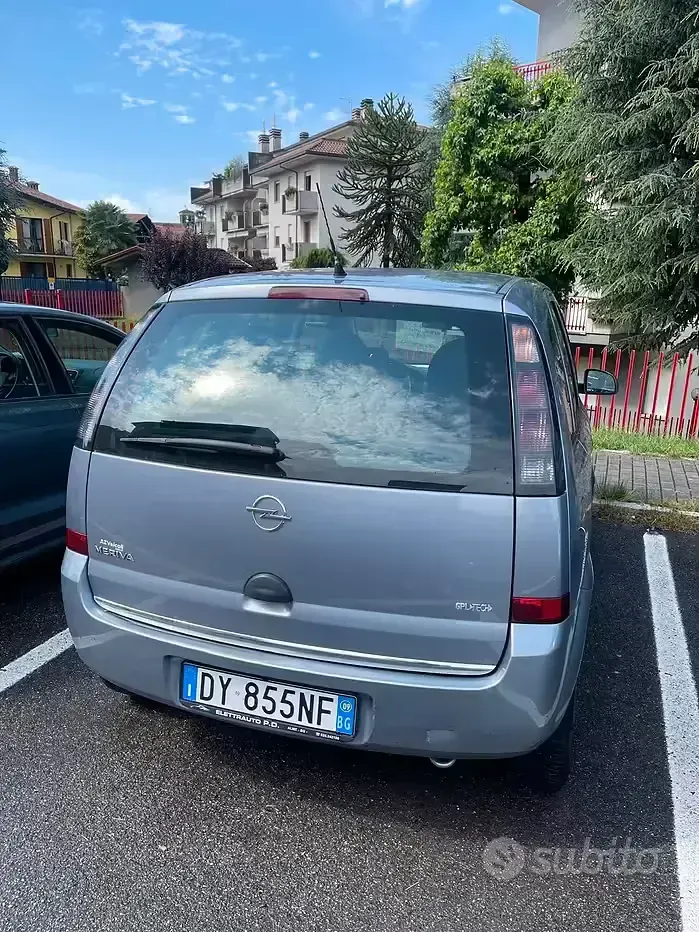 Usata Opel Meriva 90 CV (66 kW) 2009 Grigio Monovolume