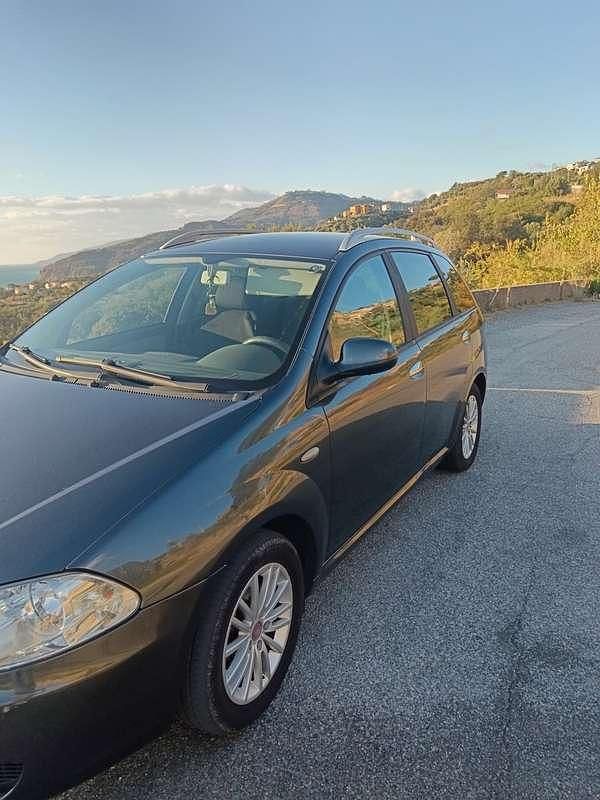 Usata Fiat Croma Dynamic 120 CV (88 kW) 2007 Grigio Berlina