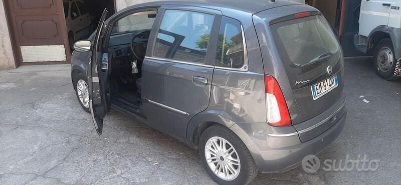 Usata Lancia Musa 90 CV (66 kW) 2012 Monovolume