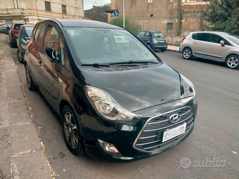Usata Hyundai ix20 Xpossible 90 CV (66 kW) 2016 Nero Utilitaria
