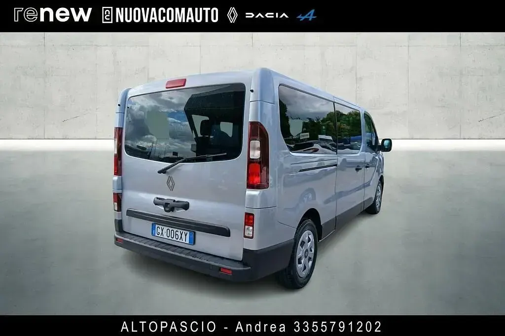 Usata Renault Trafic 149 CV (109 kW) 2024 Grigio
