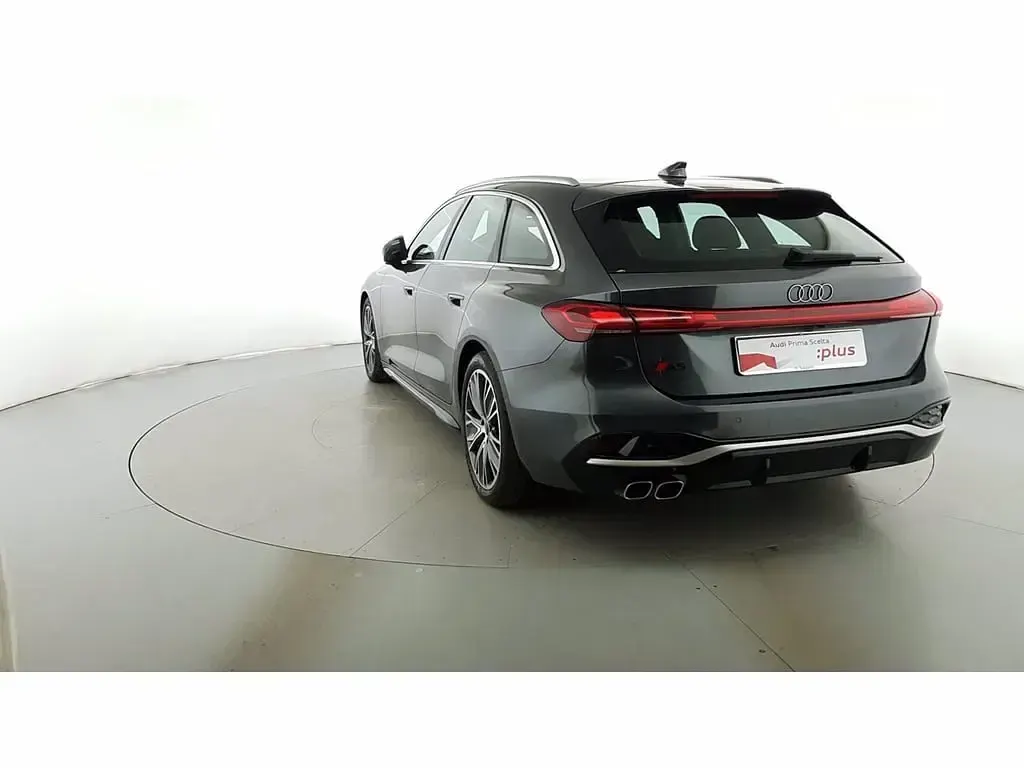 Usata Audi A5 S-Line 204 CV (150 kW) 2024 Grigio daytona Station wagon
