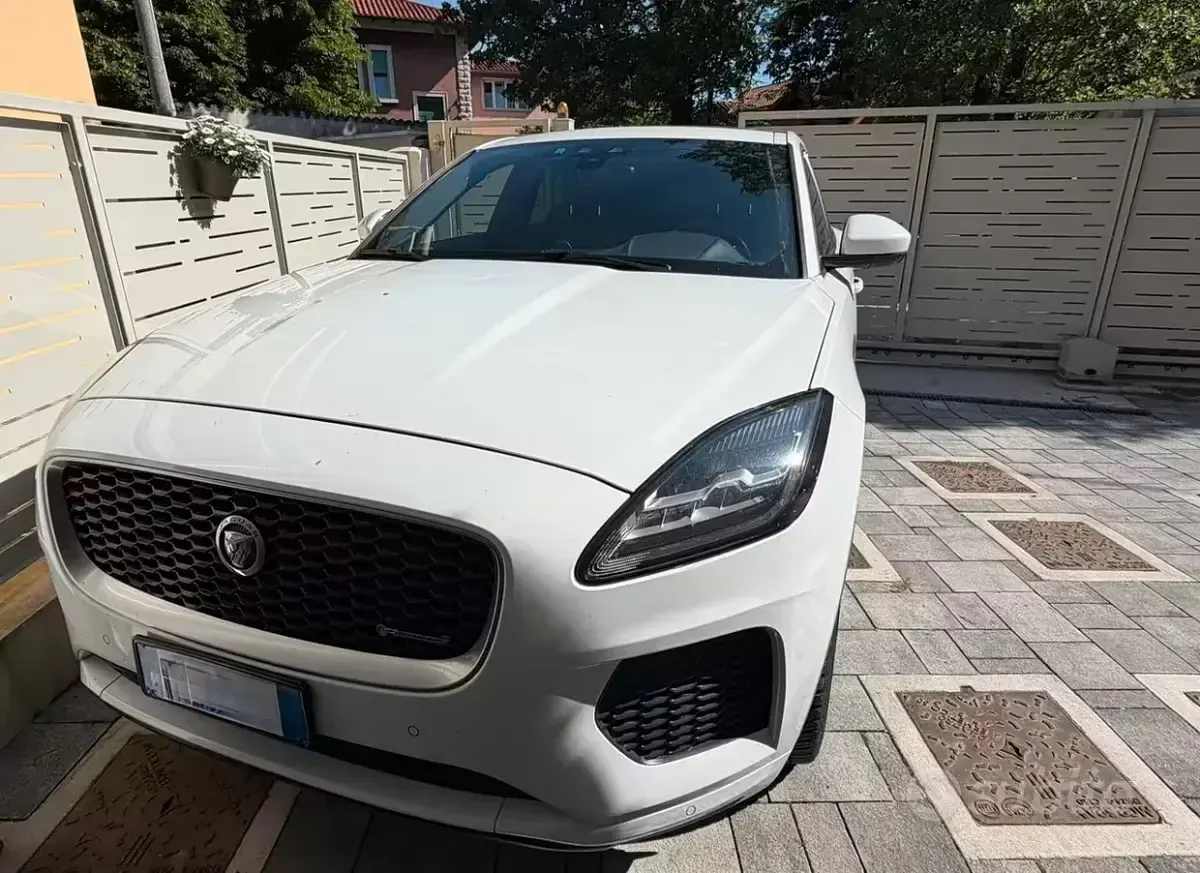 Usata Jaguar E-Pace 249 CV (183 kW) 2018 Bianco SUV