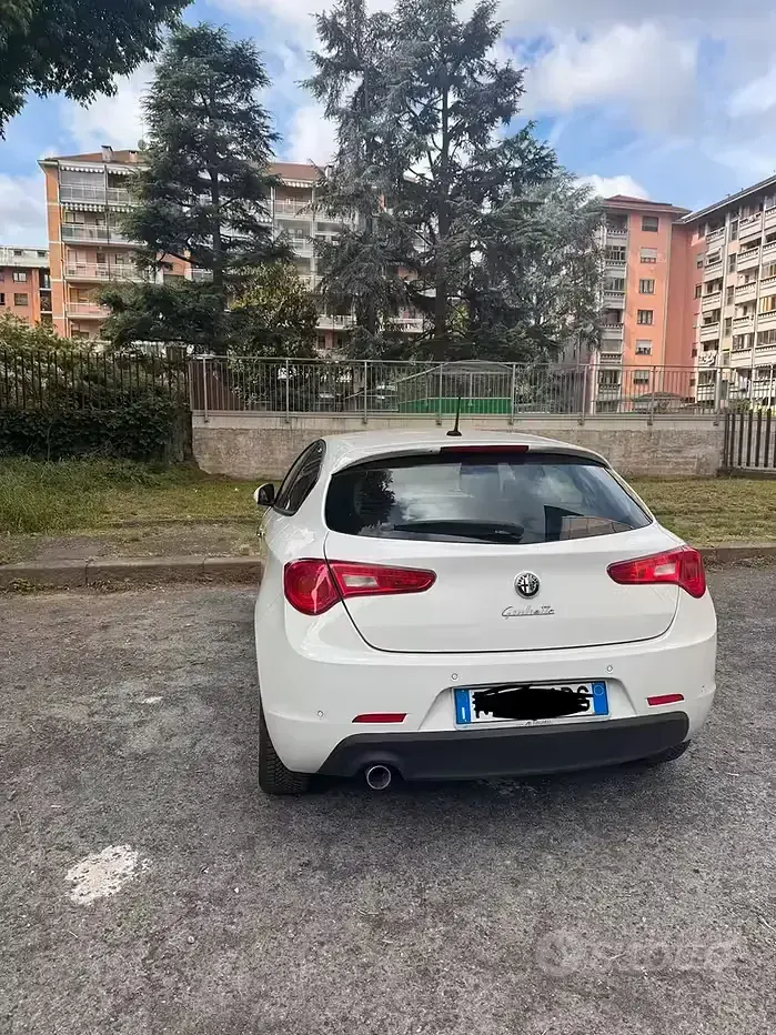 Usata Alfa Romeo Giulietta 120 CV (88 kW) 2015 Utilitaria