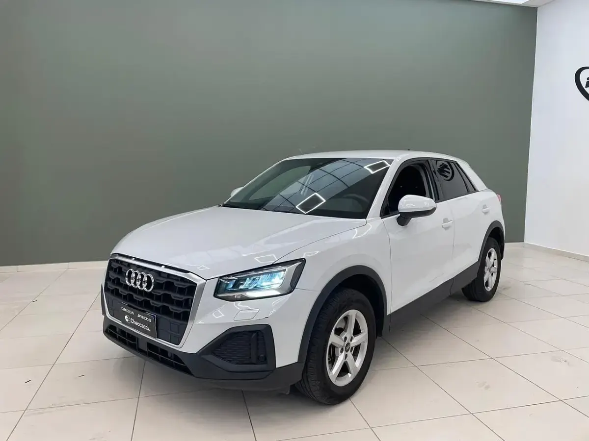 Usata Audi Q2 Premium 150 CV (110 kW) 2024 Bianco SUV