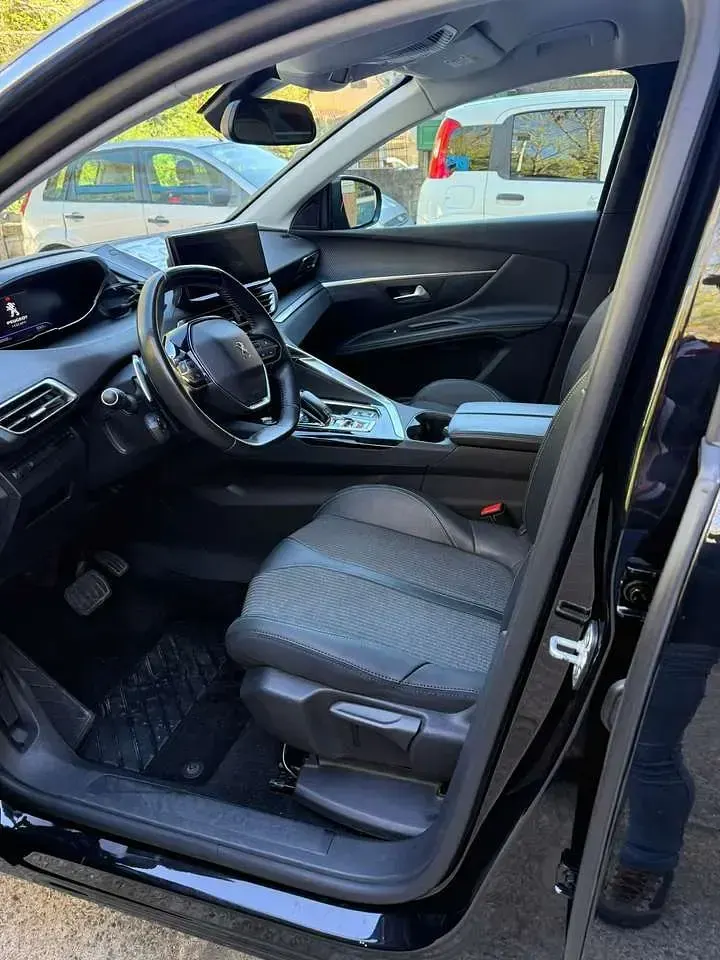 Usata Peugeot 3008 Active 131 CV (96 kW) 2022 Nero SUV