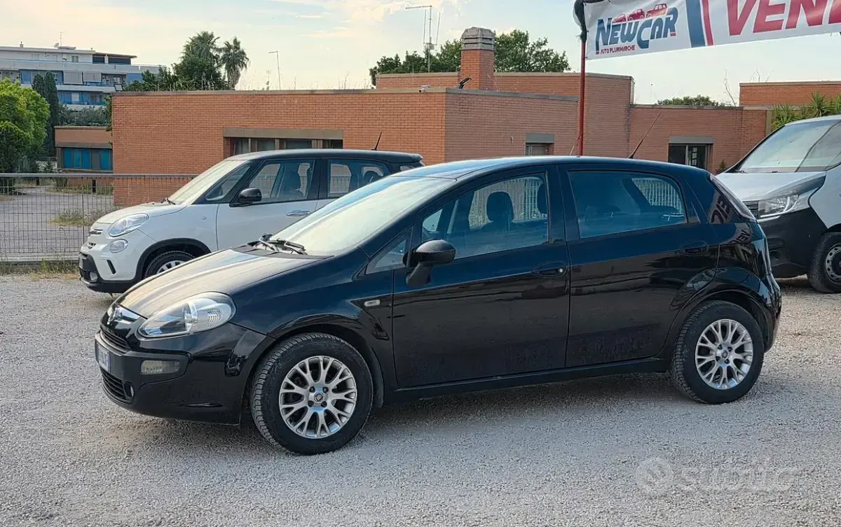 Usata Fiat Punto Evo S 75 CV (55 kW) 2011 Nero Utilitaria