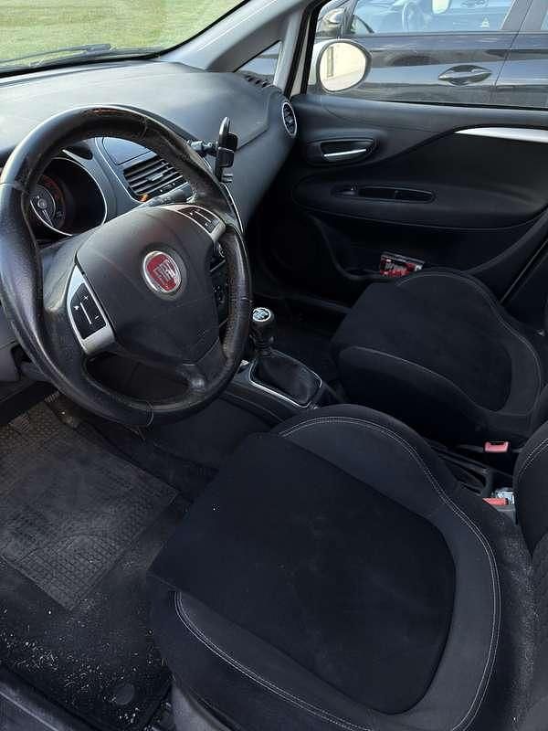 Usata Fiat Punto Pop 69 CV (50 kW) 2013 Utilitaria