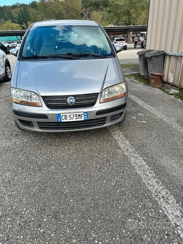 Usata Fiat Idea 2003 Grigio Monovolume