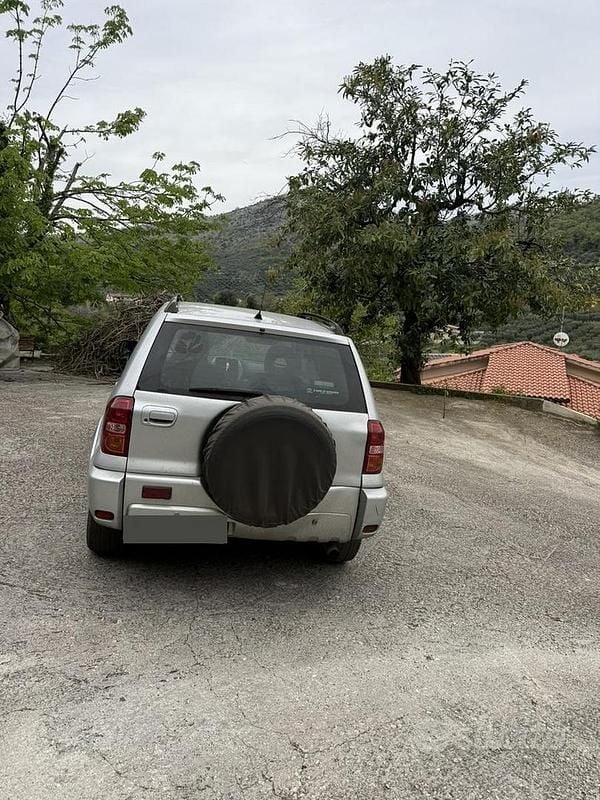 Usata Toyota RAV4 2005 SUV