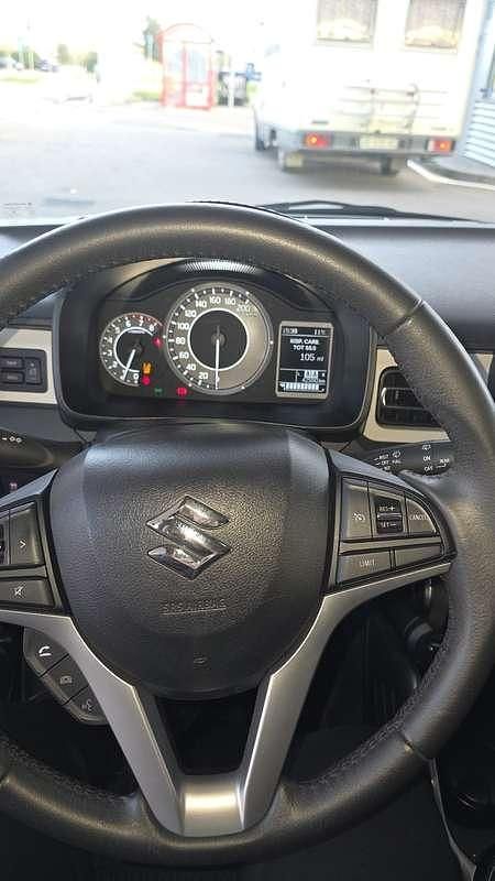 Usata Suzuki Ignis 90 CV (66 kW) 2023 Rosso Berlina