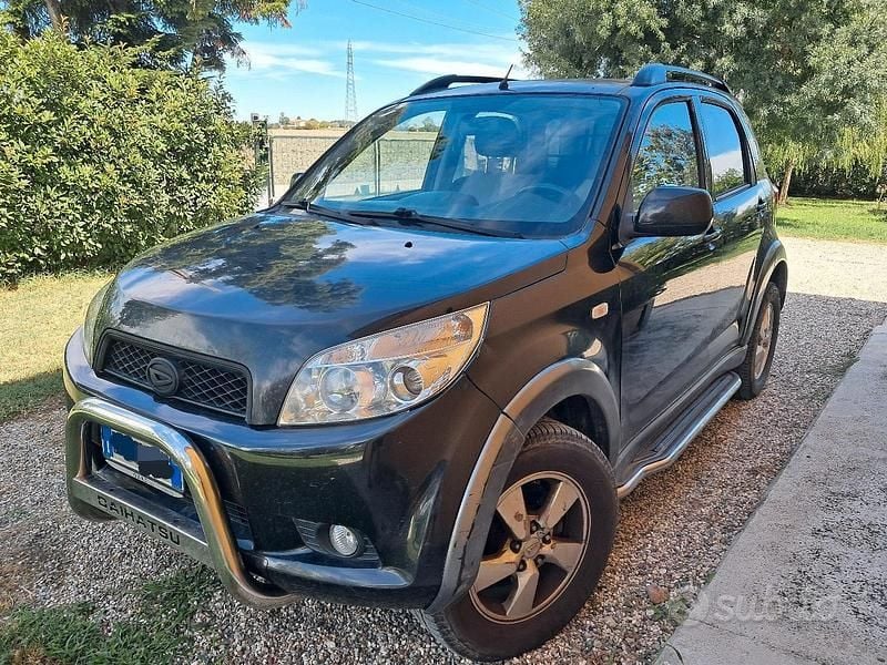 Nero Usata 2007 Daihatsu Terios SUV | 4000 € (Ottimo prezzo) - Immagine 1/4