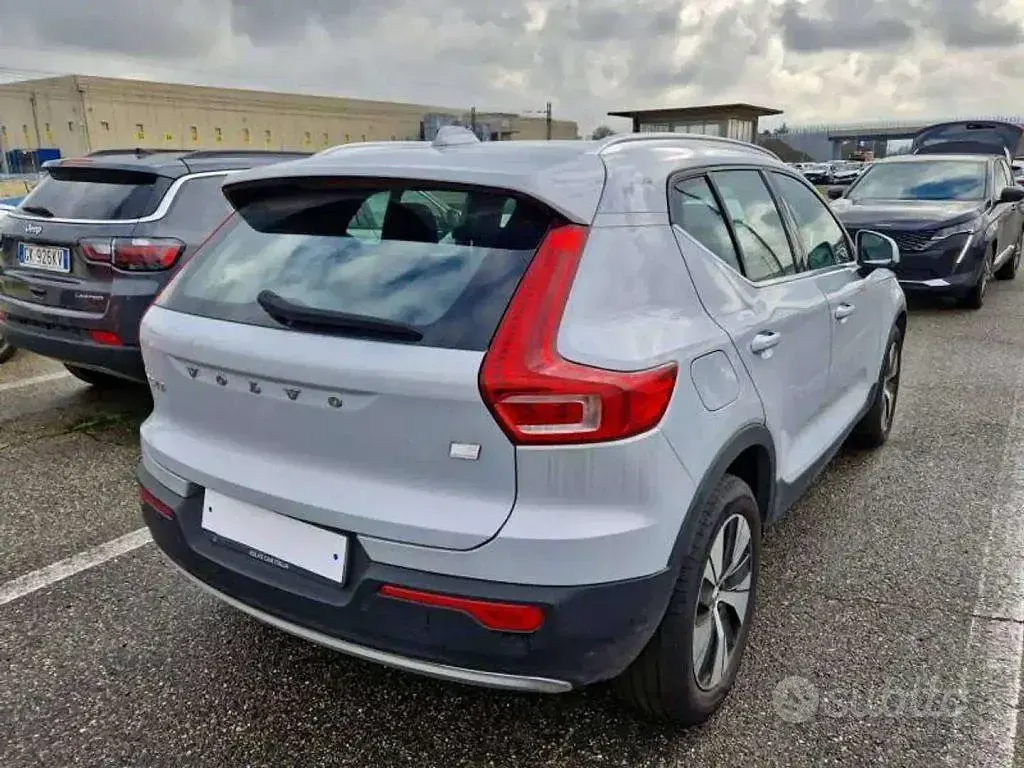 Usata Volvo XC40 Inscription 129 CV (94 kW) 2021 Bianco SUV