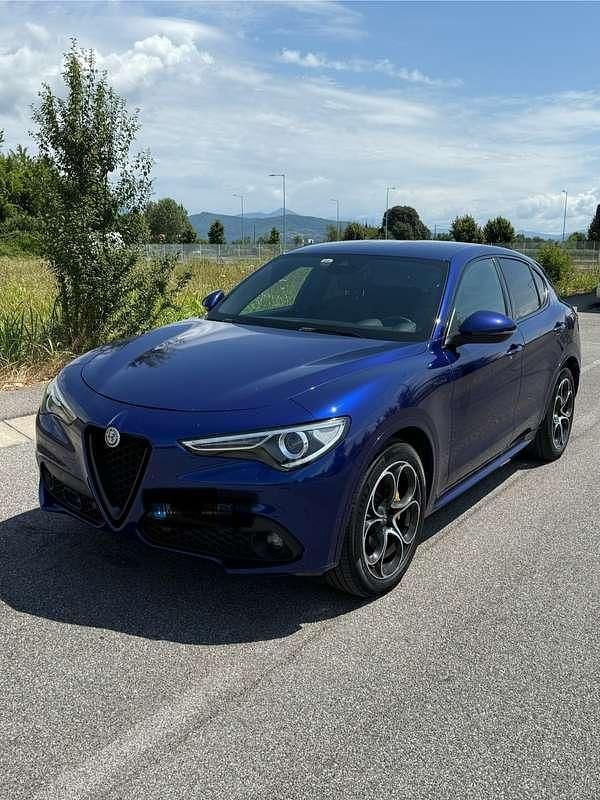 Usata 2021 Alfa Romeo Stelvio Veloce SUV | 25.500 € (Buon prezzo) - Immagine 1/4