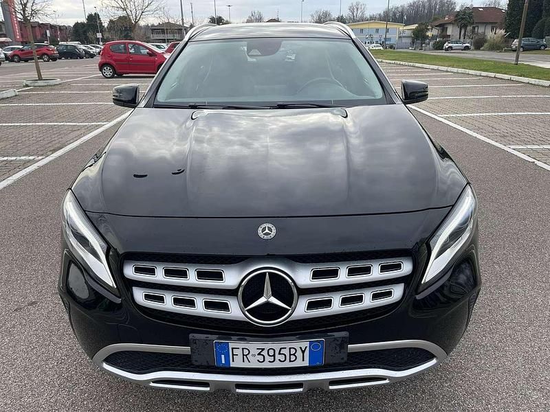 Nero Usata 2018 Mercedes GLA180 Premium SUV | 18.490 € (Ottimo prezzo) - Immagine 1/4