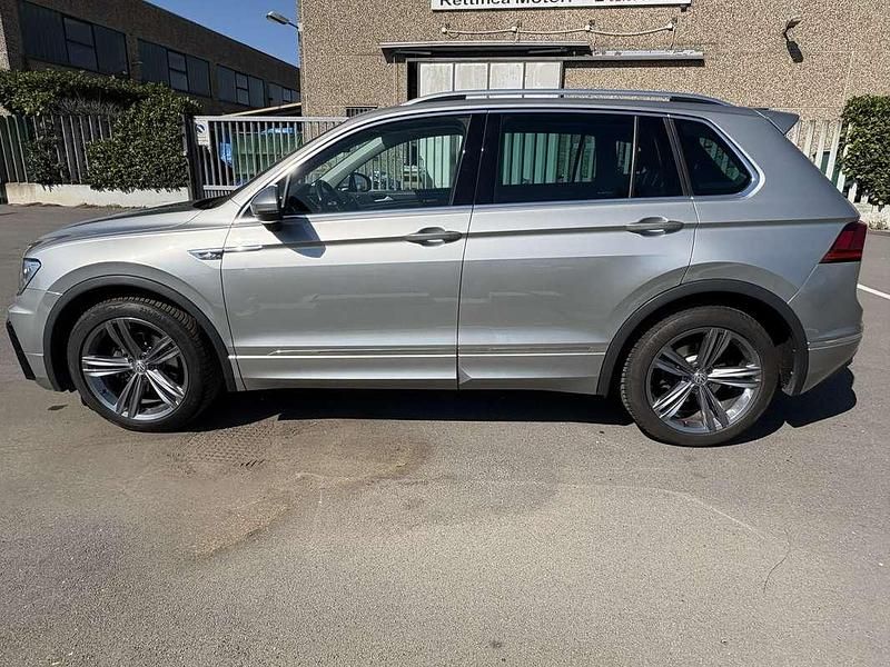 Usata VW Tiguan Sportline 125 CV (91 kW) 2018 Argento SUV