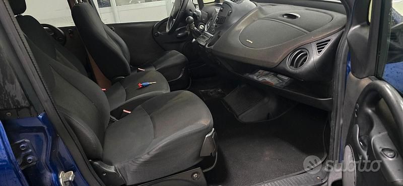 Usata Fiat Multipla Active 103 CV (75 kW) 2008 Grigio Monovolume